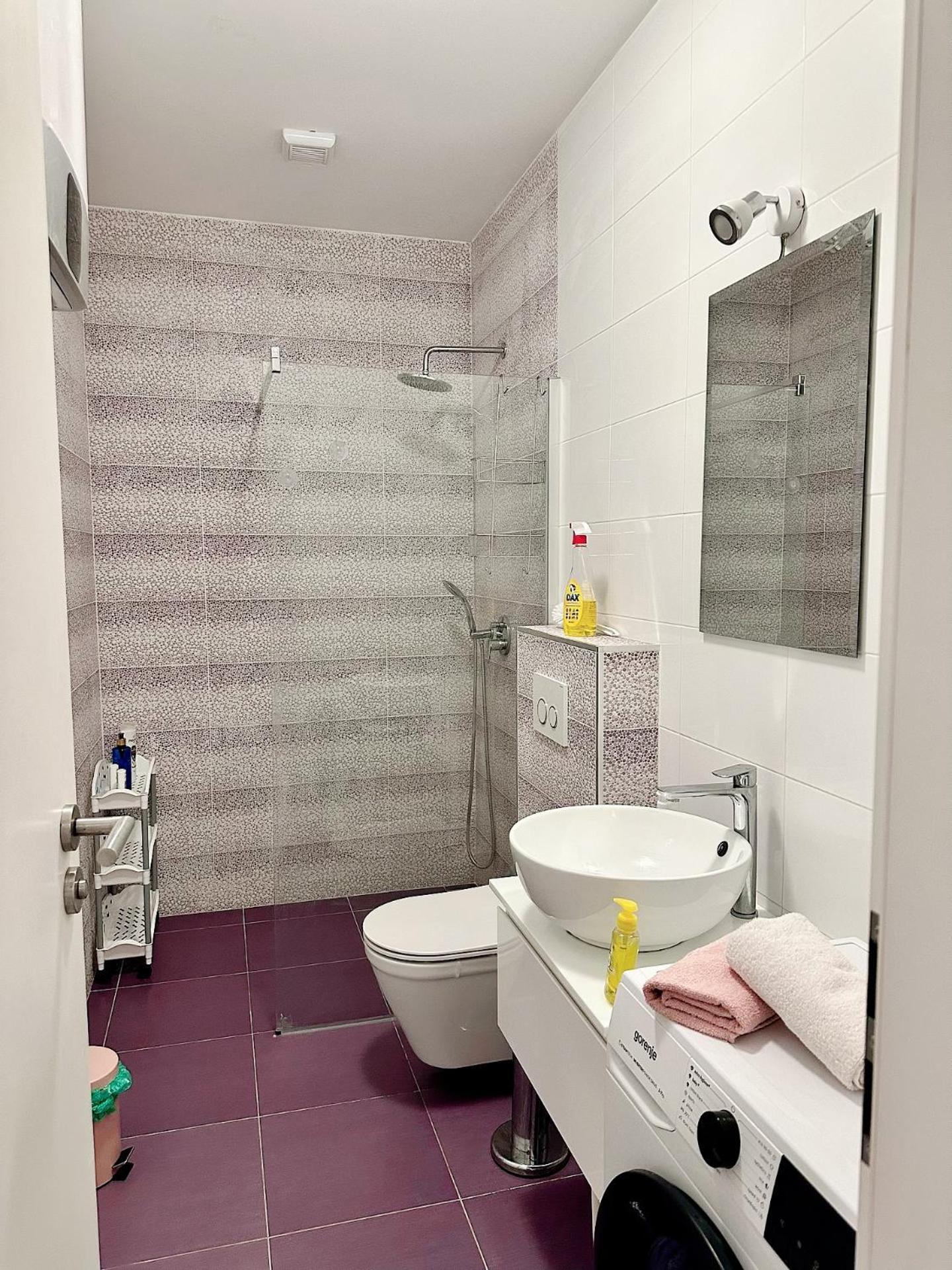 Small Escape Apartment