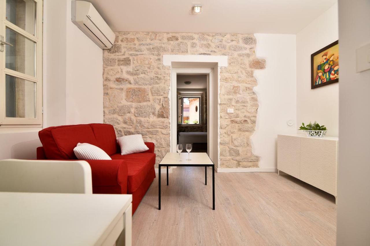 Small Escape Apartment