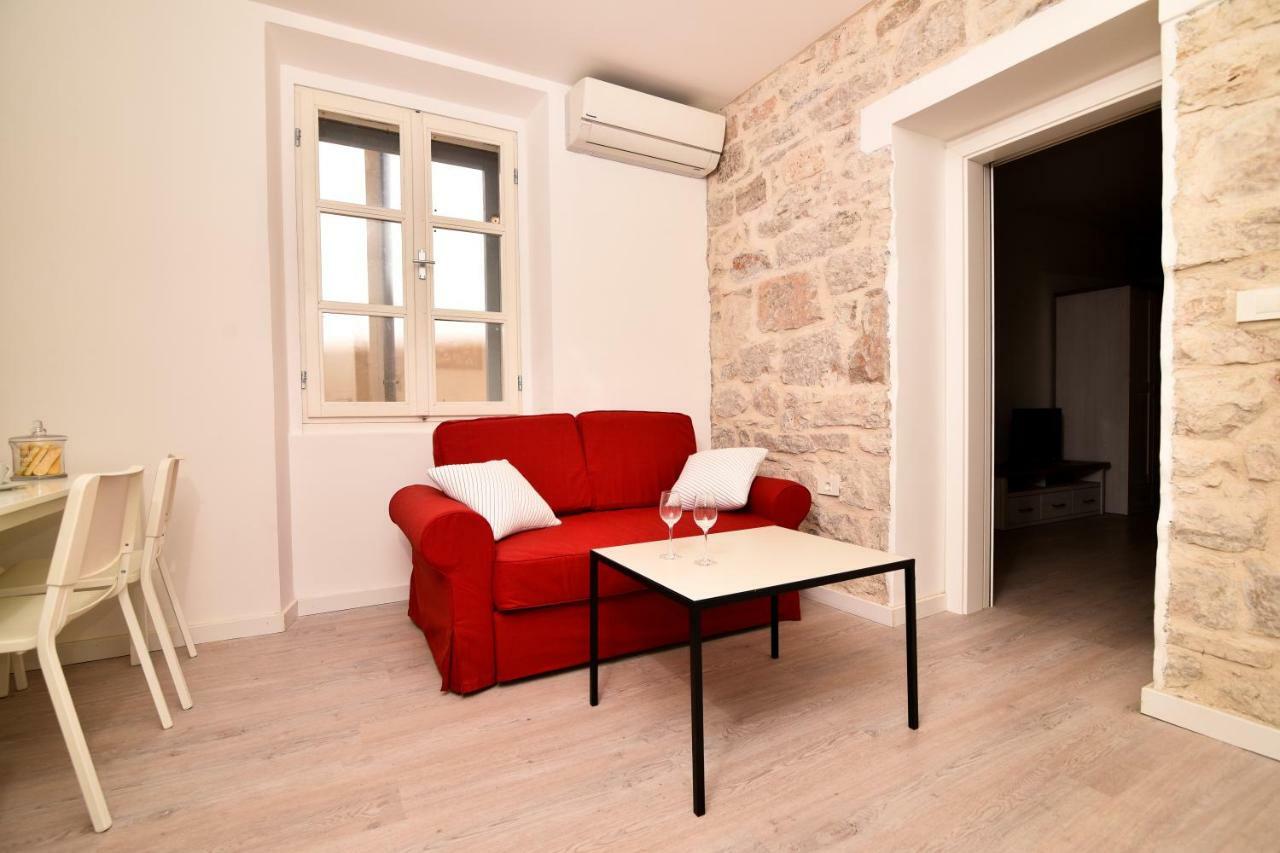 Small Escape Apartment